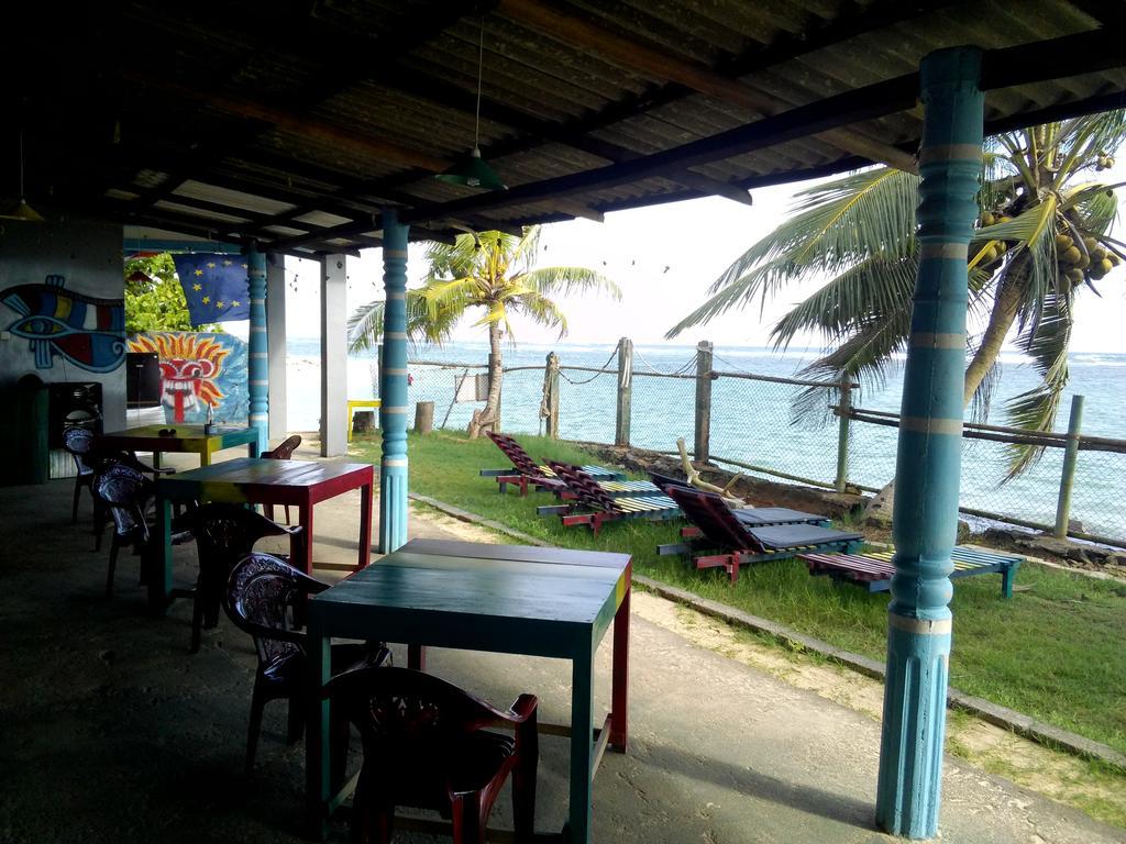 Sayuri Beach Hotel Matara Exterior foto