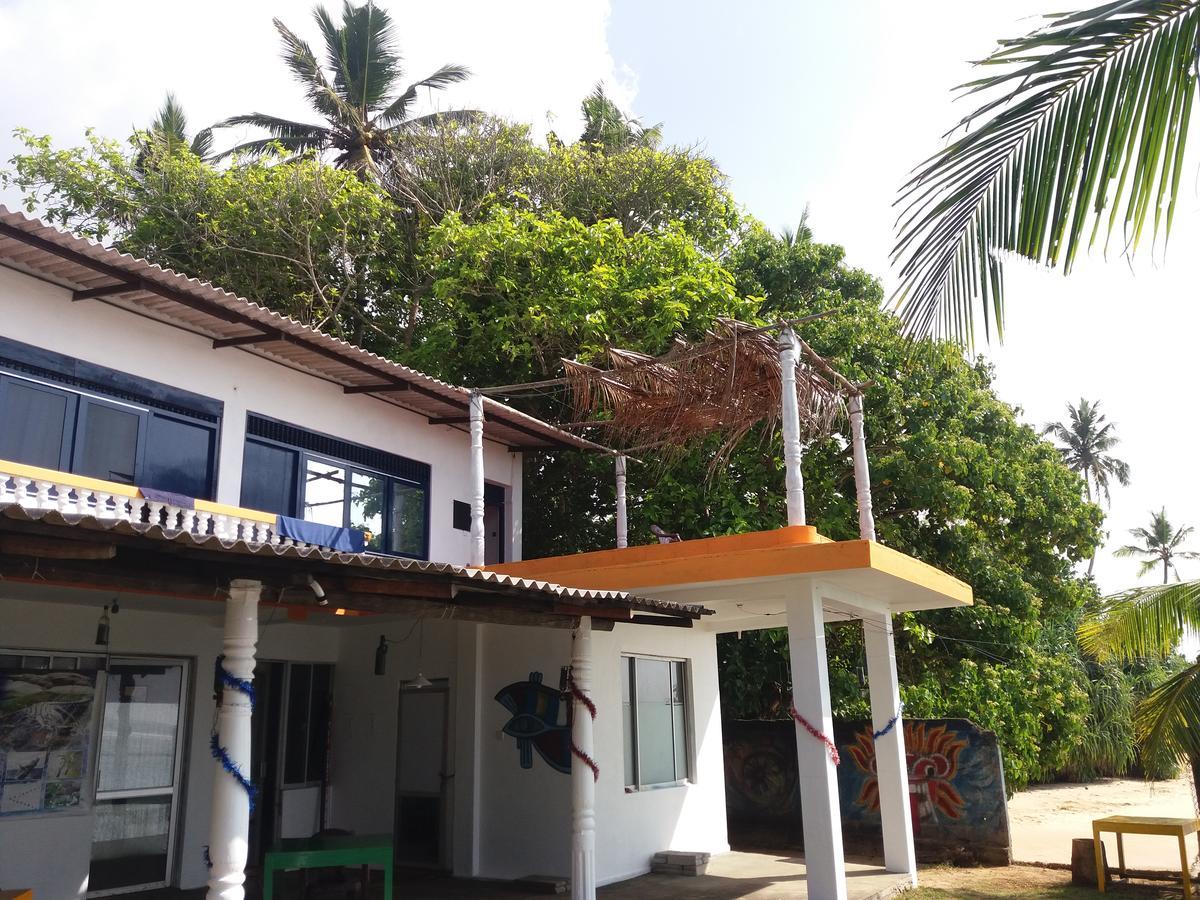 Sayuri Beach Hotel Matara Exterior foto